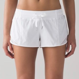 NEW White Lululemon Hotty Hot shorts size 10